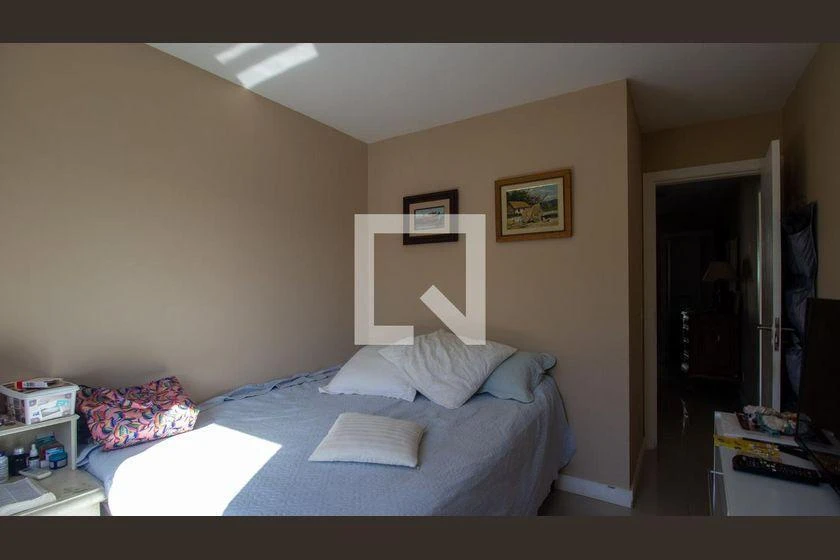 235 m² house with 4 bedrooms and a gas open-plan kitchen — photo 19