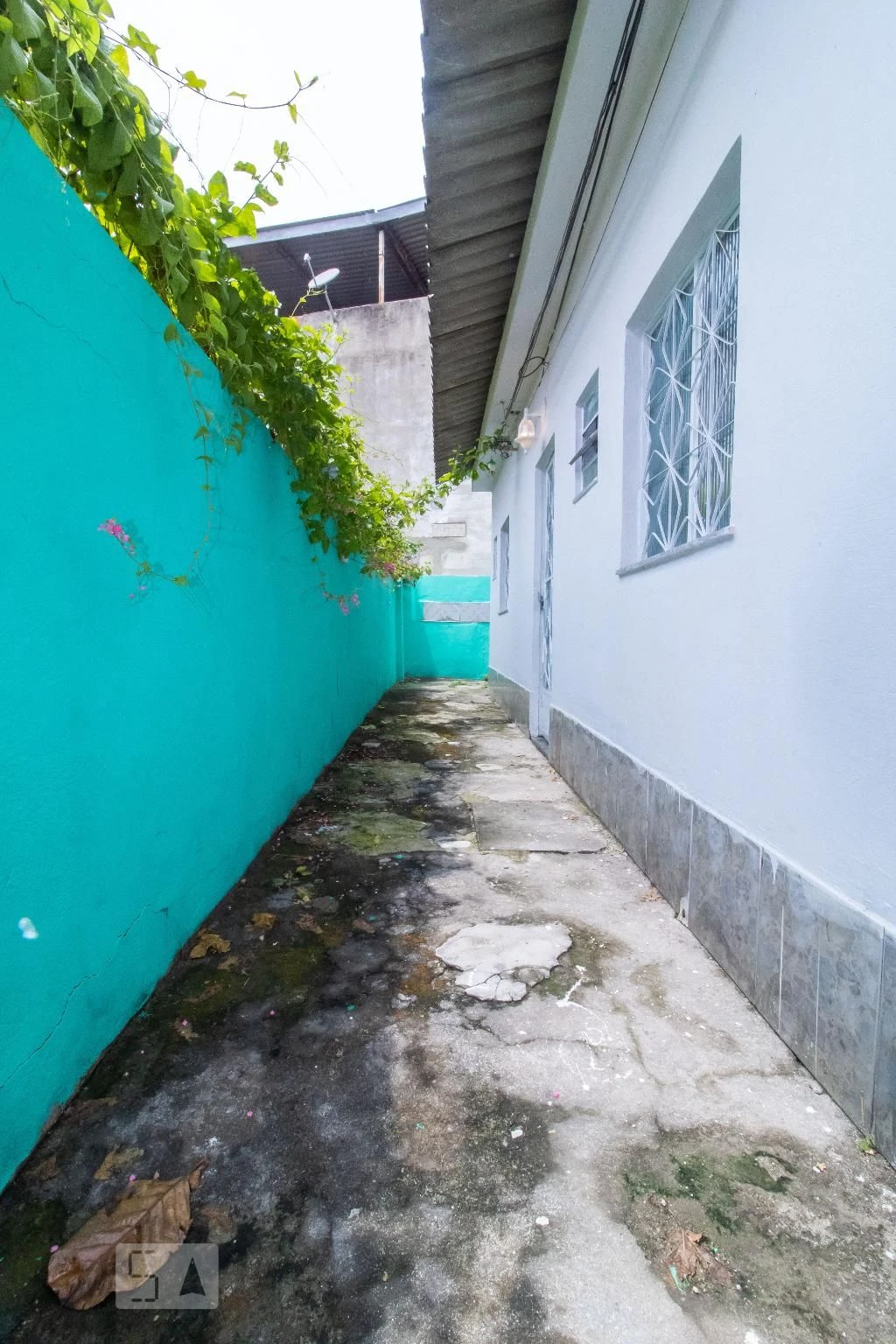 Unfurnished studio with 1 bedroom and 1 bathroom — photo 10