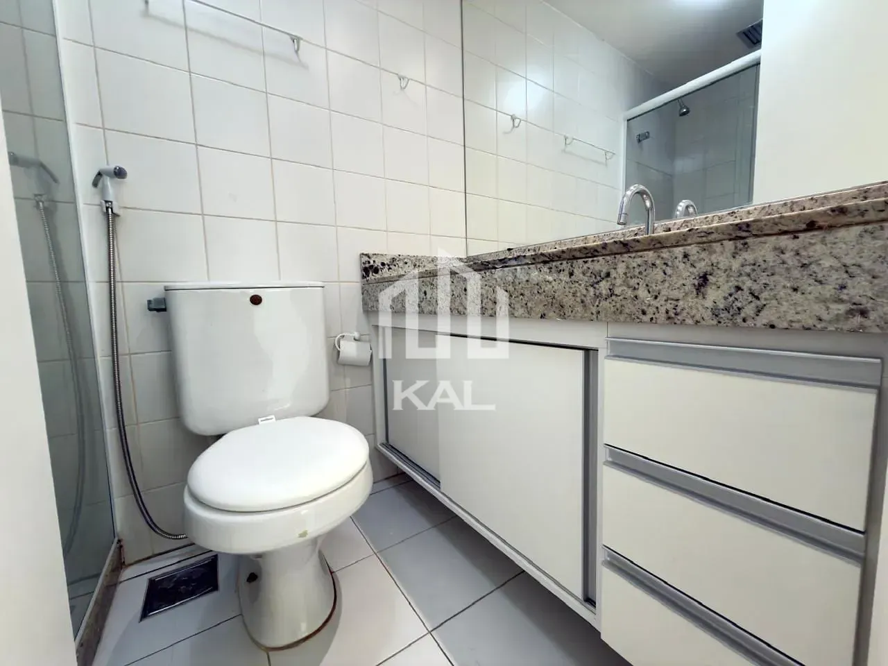Mountain view in a 2-bedroom apartment, 68 m² — photo 11