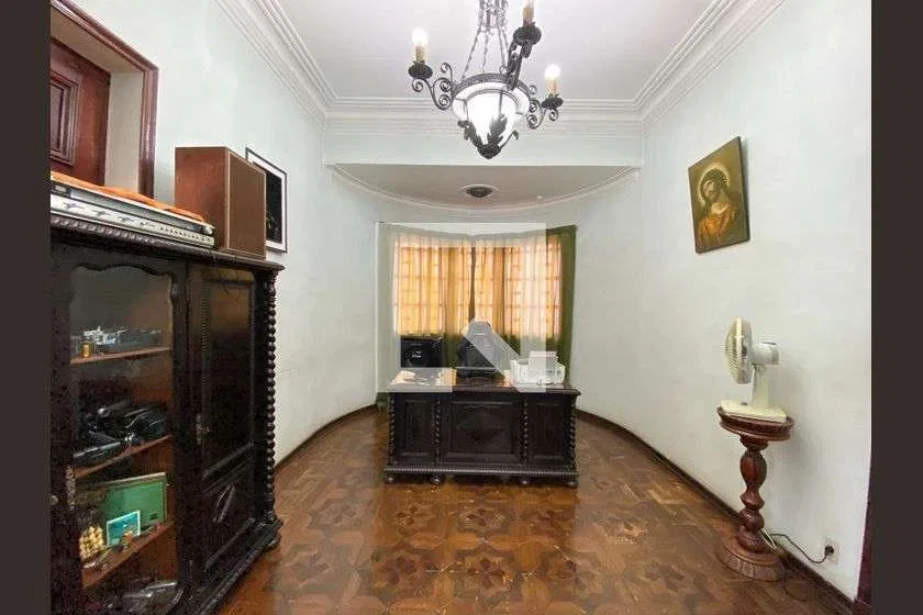 Casa para locação com varanda e 4 quartos, 1147 m² — photo 13