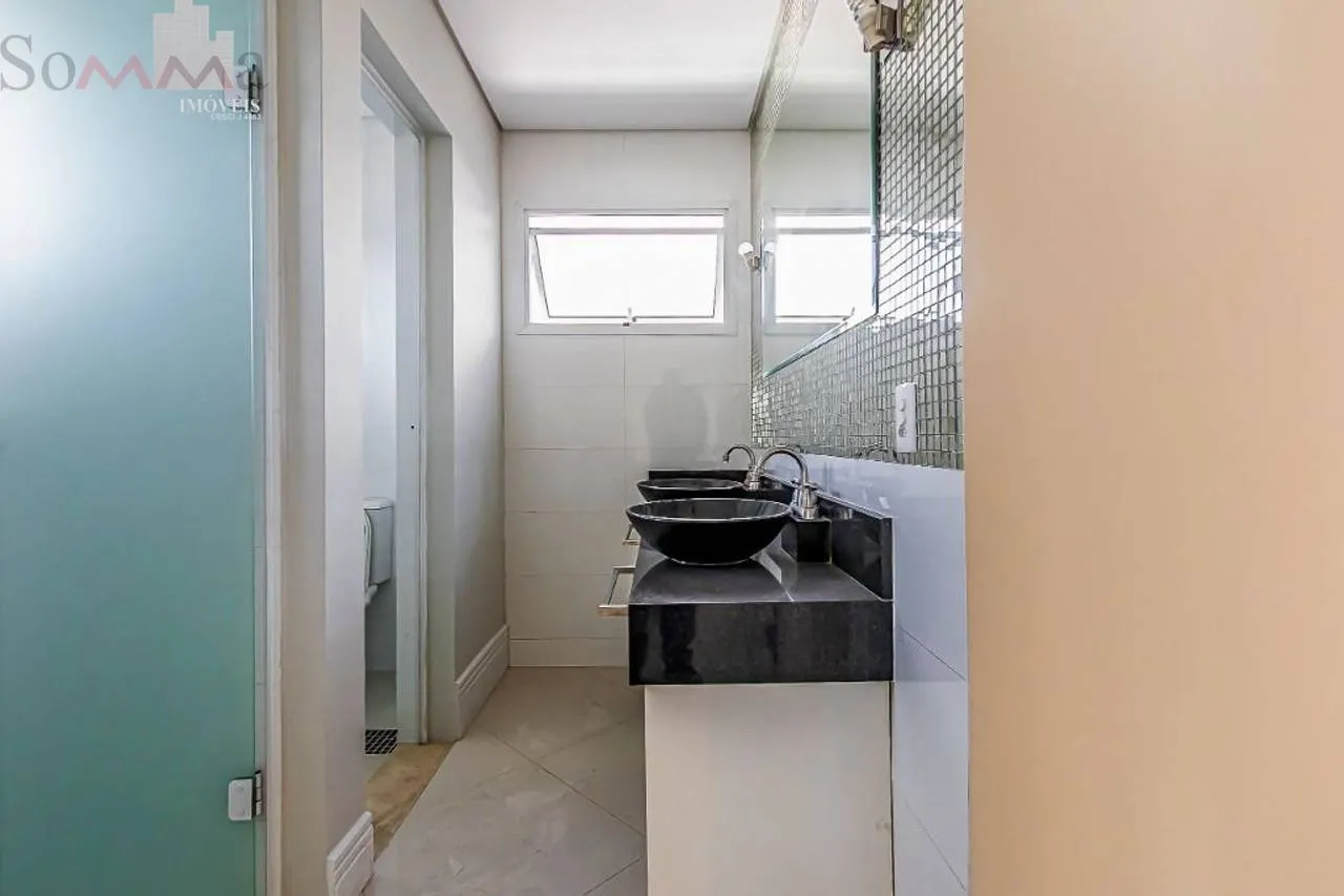 Furnished house, 323 m², with a bathtub — photo 94