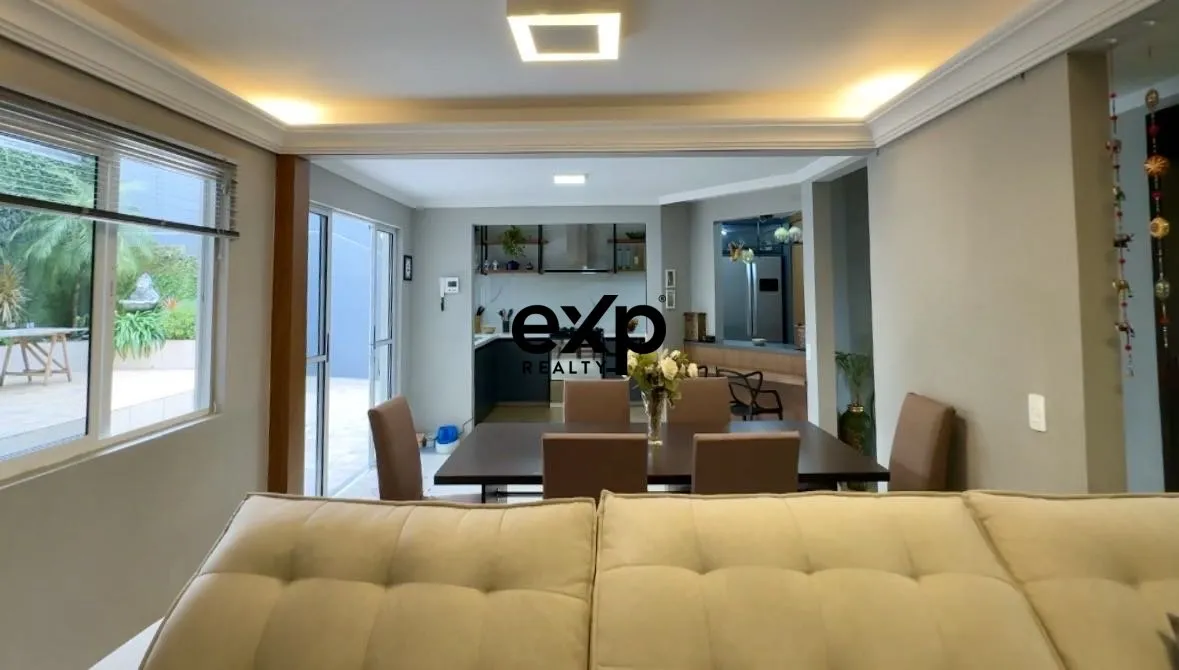 Rental house with 4 bedrooms and 3 bathrooms — photo 44