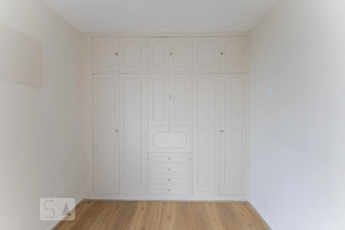 3-bedroom apartment with a mountain view — photo 19