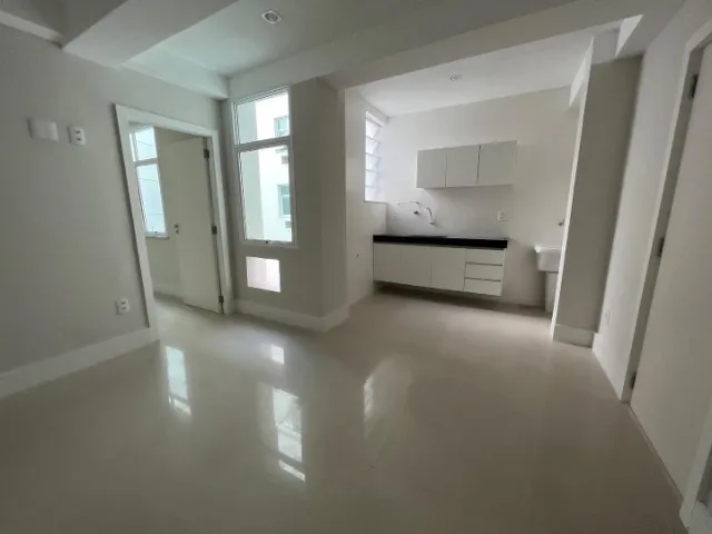 Apartamento de 2 quartos em condomínio com academia