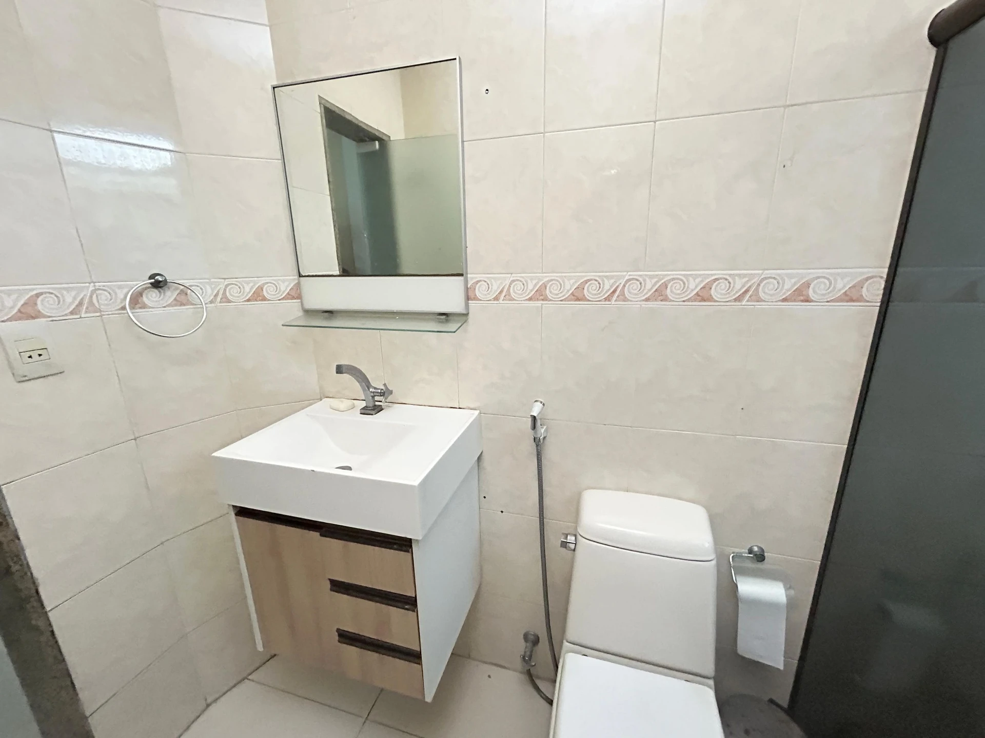House, 300 m², with a walk-in closet — photo 28