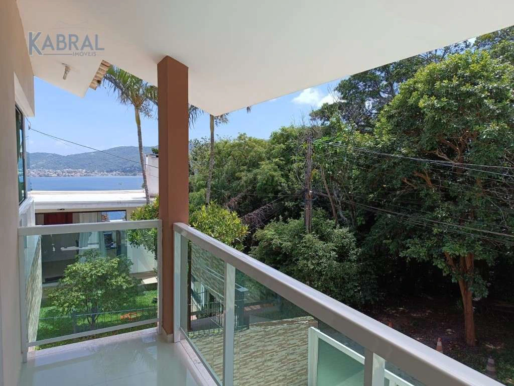 Casa mobiliada com 2 quartos, 187 m² e 2 vagas — photo 2
