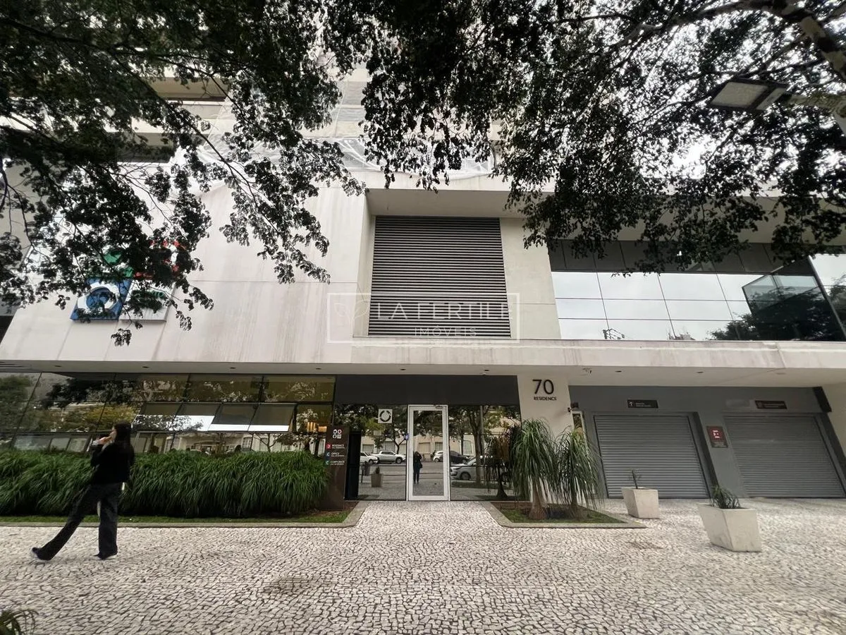Furnished 1-bedroom apartment with 1 bathroom, 76 m² — photo 23