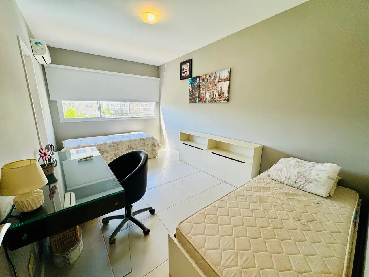 227 m² apartment with open-plan kitchen and balcony — photo 11