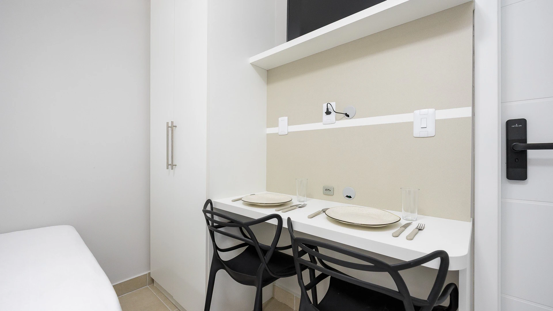 Мебльована квартира з 1 спальнею та площею 26 м² — photo 3