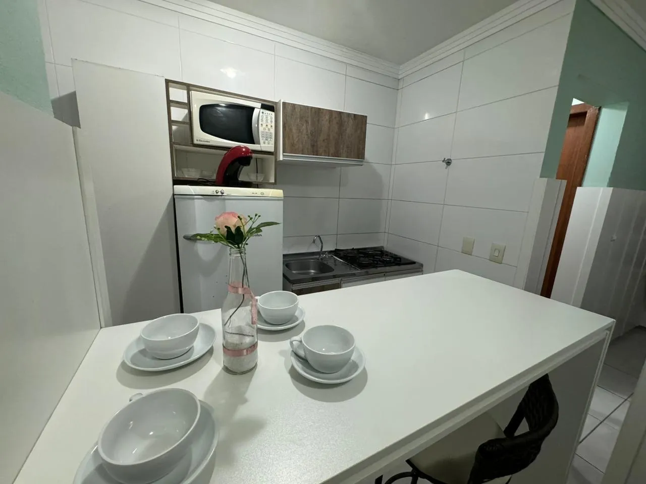 Furnished studio with 1 bedroom, 1 bathroom and parking — photo 5
