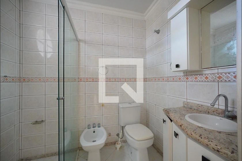 Furnished house, 350 m², with a glass-enclosed balcony — photo 10