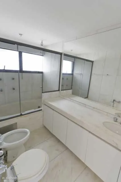 Residential apartment with 4 bedrooms and 5 bathrooms — photo 8