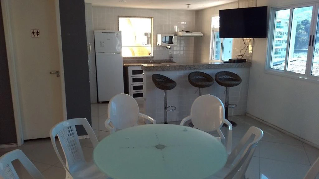 64 m² apartment with a walk-in closet and a private pool — photo 2