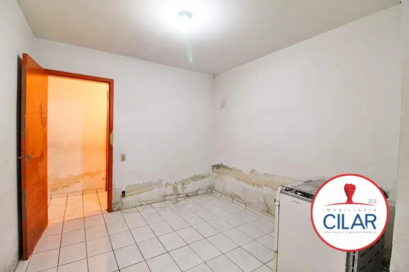 Unfurnished house with 4 bedrooms and 5 bathrooms — photo 44