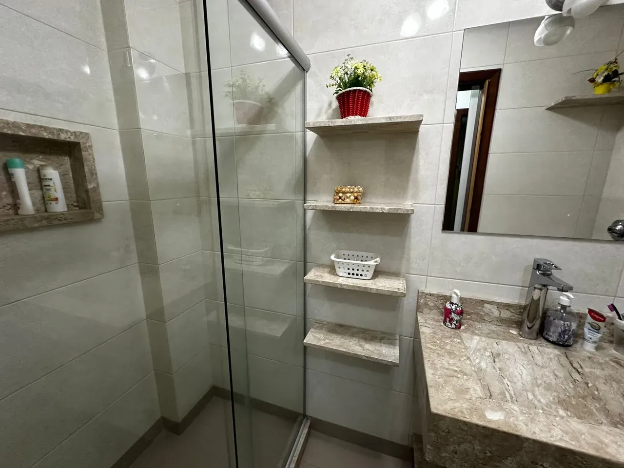 4-bedroom apartment with glassed-in balcony — photo 16