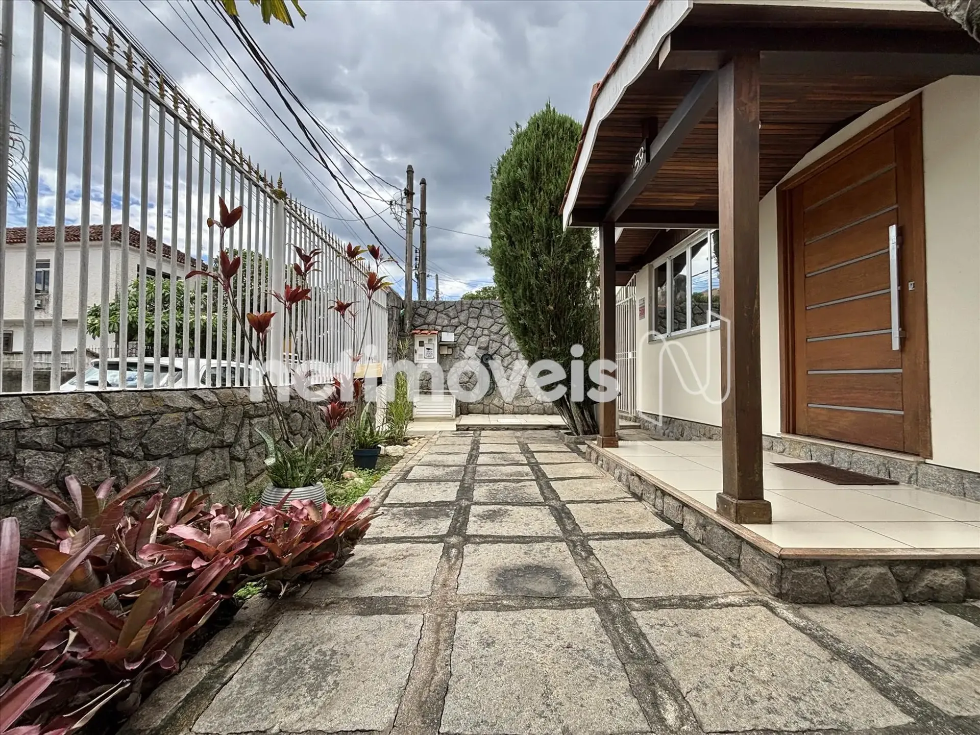 Unfurnished house with 3 bedrooms and a balcony — photo 48