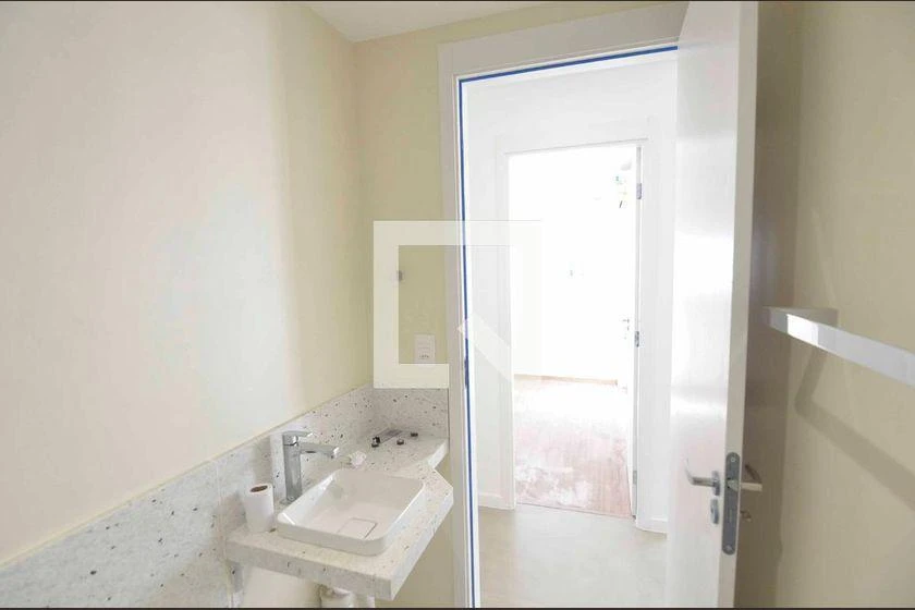 Apartment with 2 bedrooms and suite in 63 m² — photo 39