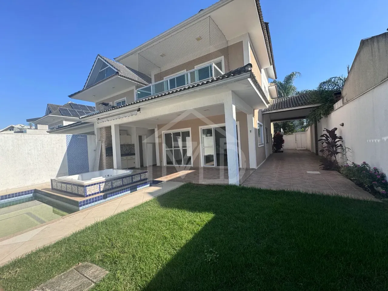 Casa com 4 suítes e 5 banheiros, 320 m² com churrasqueira — photo 30