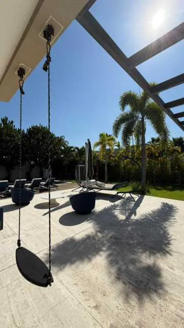 Furnished house with 5 bedrooms and 4 bathrooms, 900 m² — photo 11