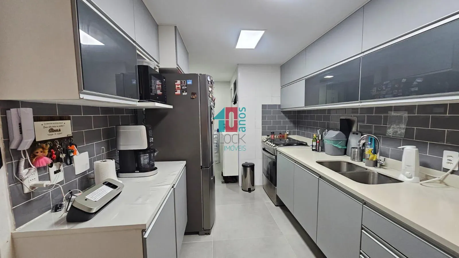 Apartamento mobiliado, 147 m², com janelas do piso ao teto — photo 39