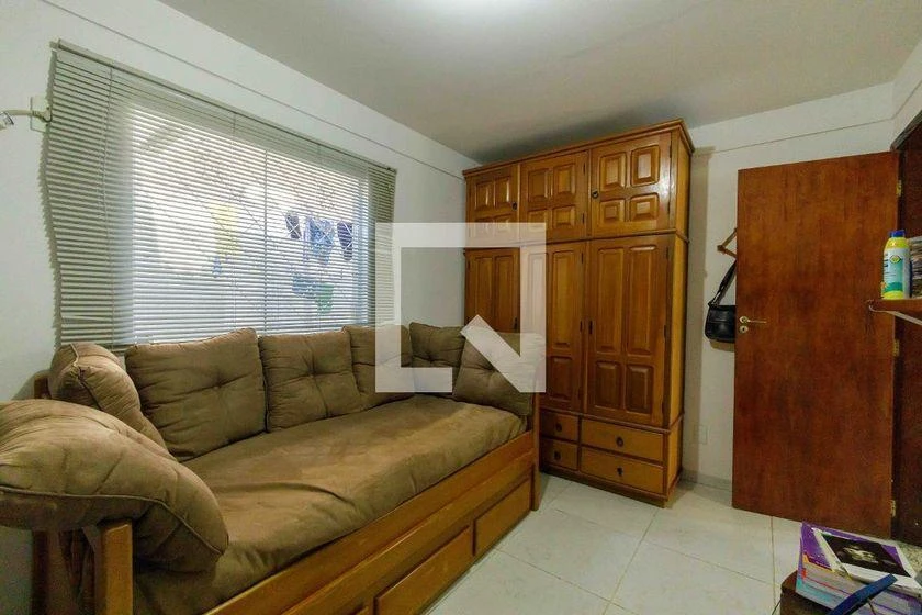 300 m² house with 5 en-suite bedrooms and private garden — photo 49