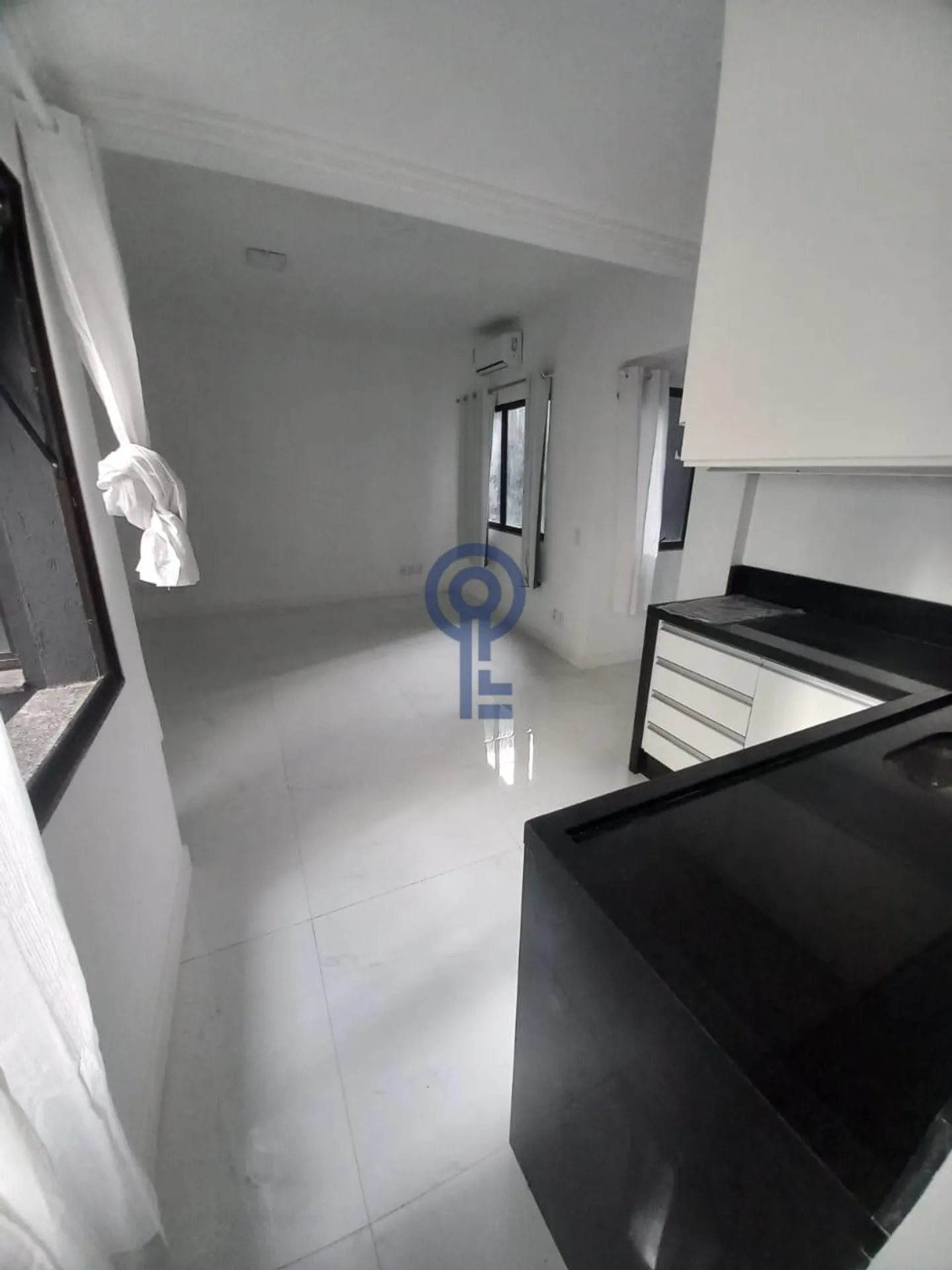 29 m² studio with 1 bedroom and open-plan kitchen — photo 6