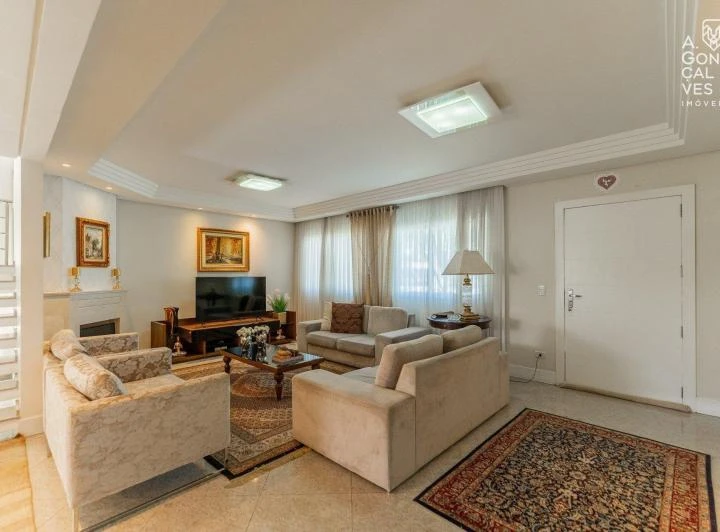 House with 3 suites and 6 parking spots, 580 m² — photo 4