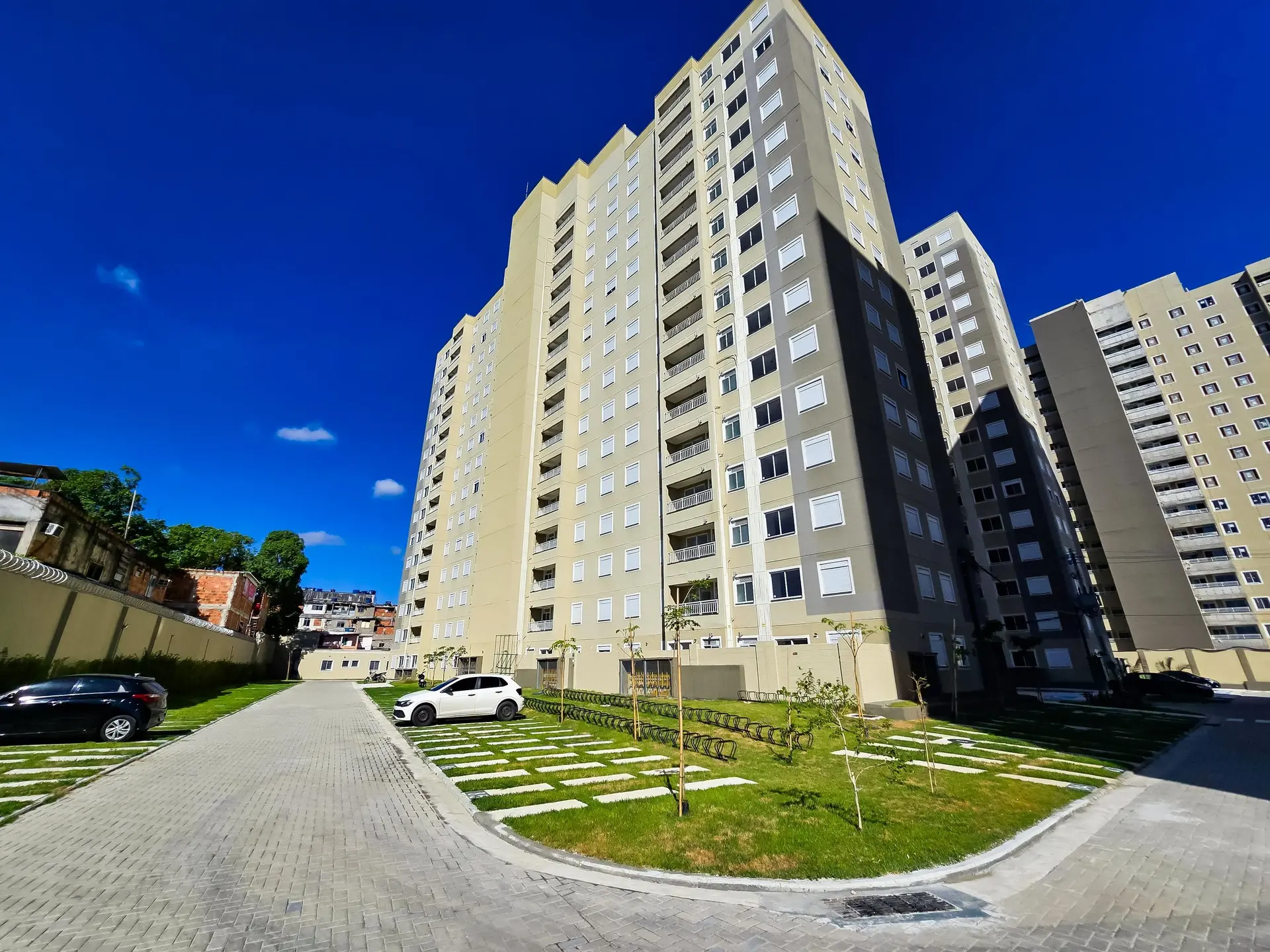 Mountain view in a 2-bedroom apartment, 42 m² — photo 18