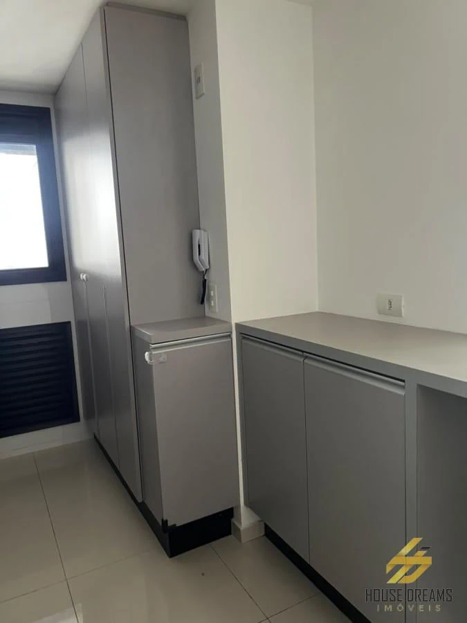 2-bedroom apartment, both with their own bathrooms, 139 m² — photo 7