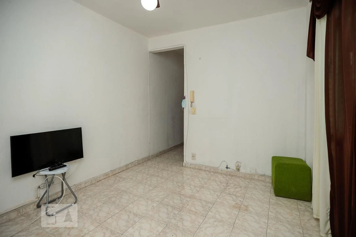 1-bedroom unfurnished apartment with parking and laundry — photo 18