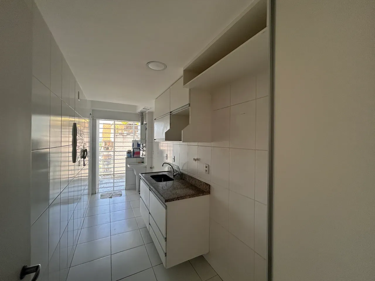 3-bedroom apartment with a mountain view in Rio de Janeiro — photo 14