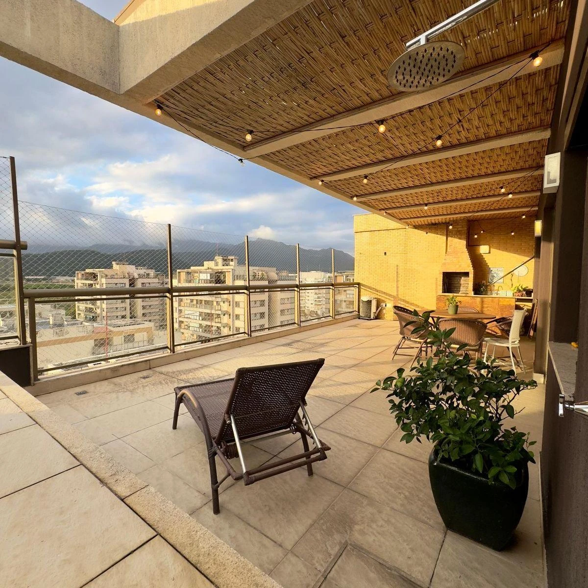 Furnished 213 m² duplex penthouse with 4 bedrooms and 3 parking — photo 25