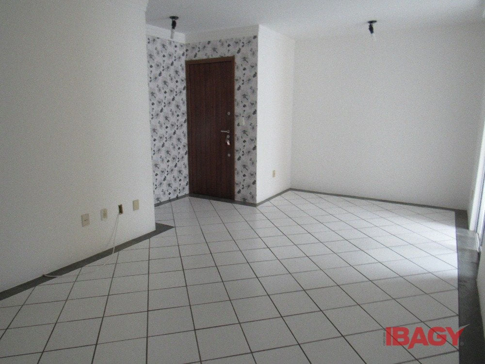 Apartment, 86 m², with a private BBQ — photo 14
