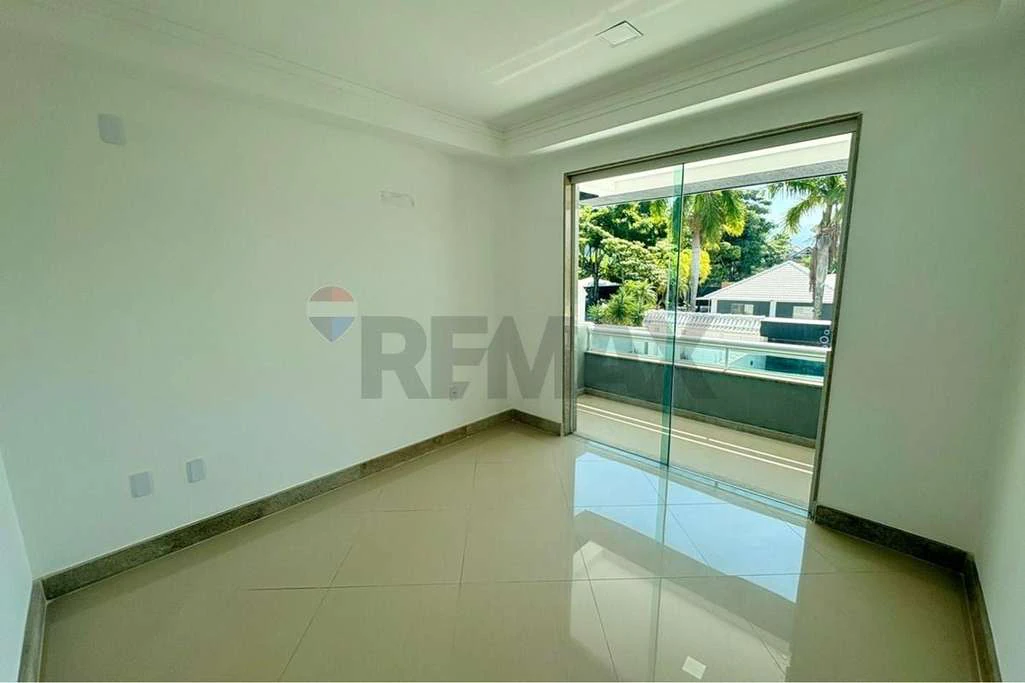 4-suite house with 305 m² and 3 parking spaces — photo 27