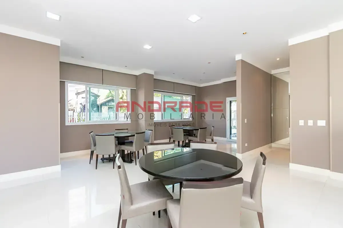 Apartment with 3 bedrooms and glass balcony — photo 64