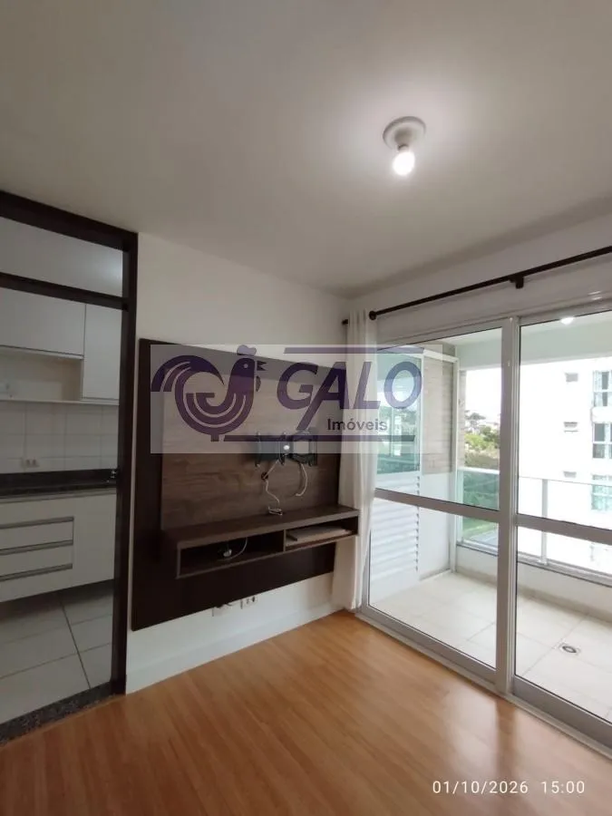 2-bedroom apartment with a glass-enclosed balcony — photo 6