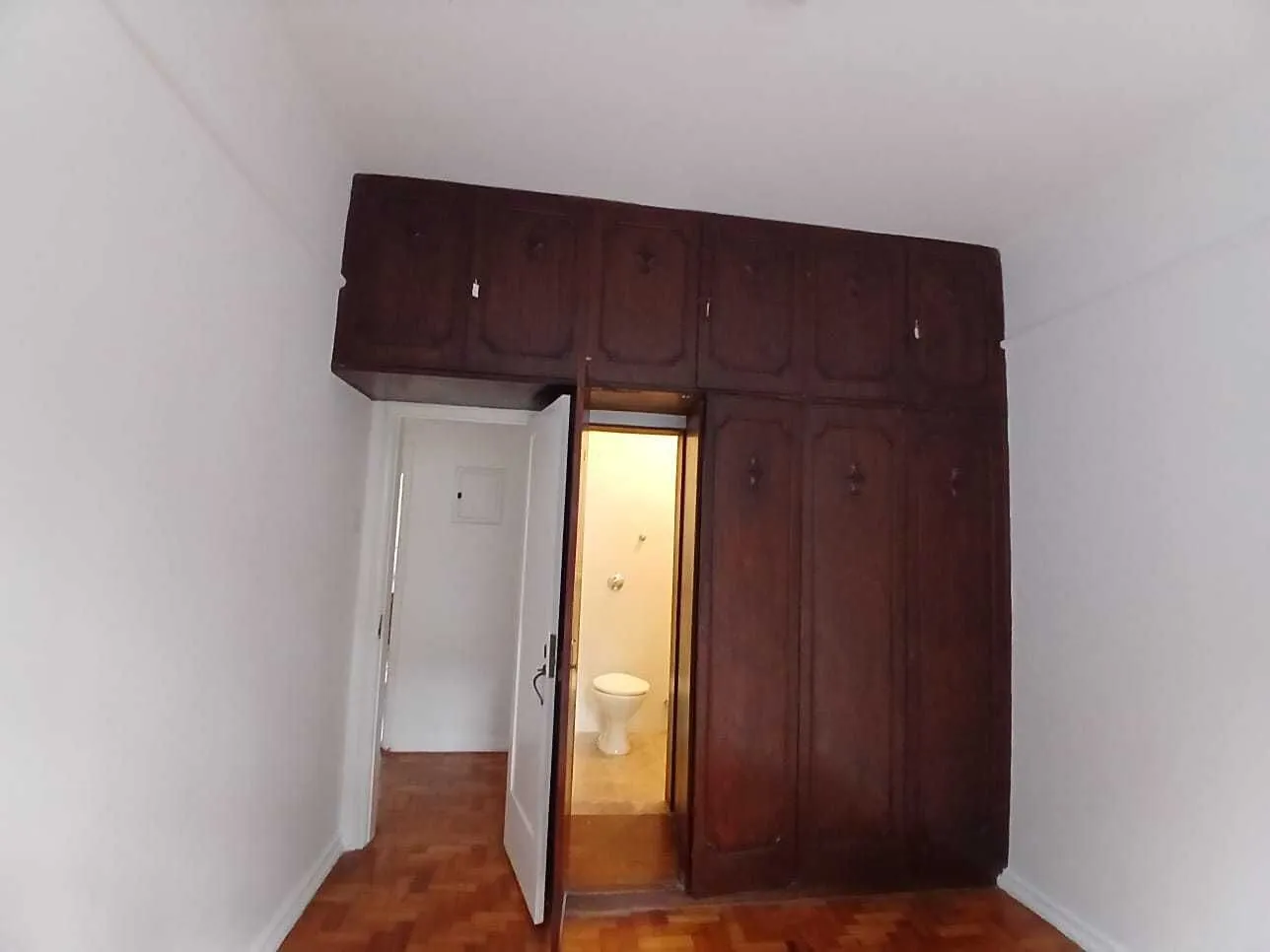 Apartment, 113 m², with wood or laminate floors — photo 44