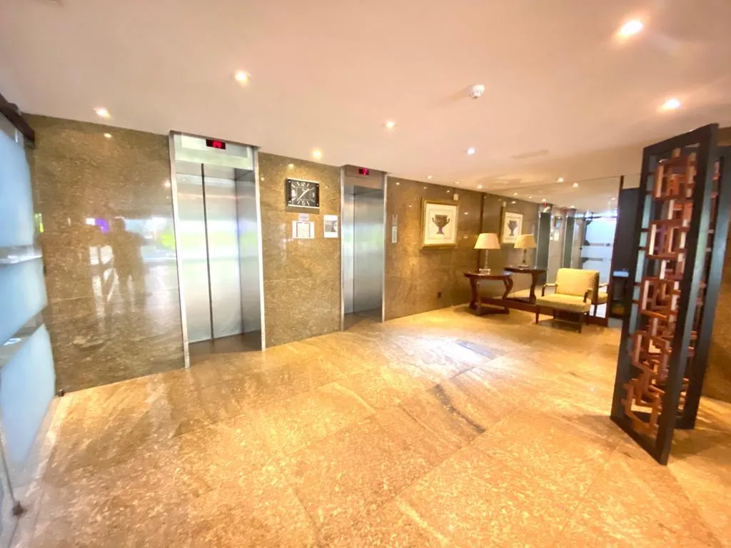 Mountain view in a one-bedroom apartment, 50 m² — photo 21