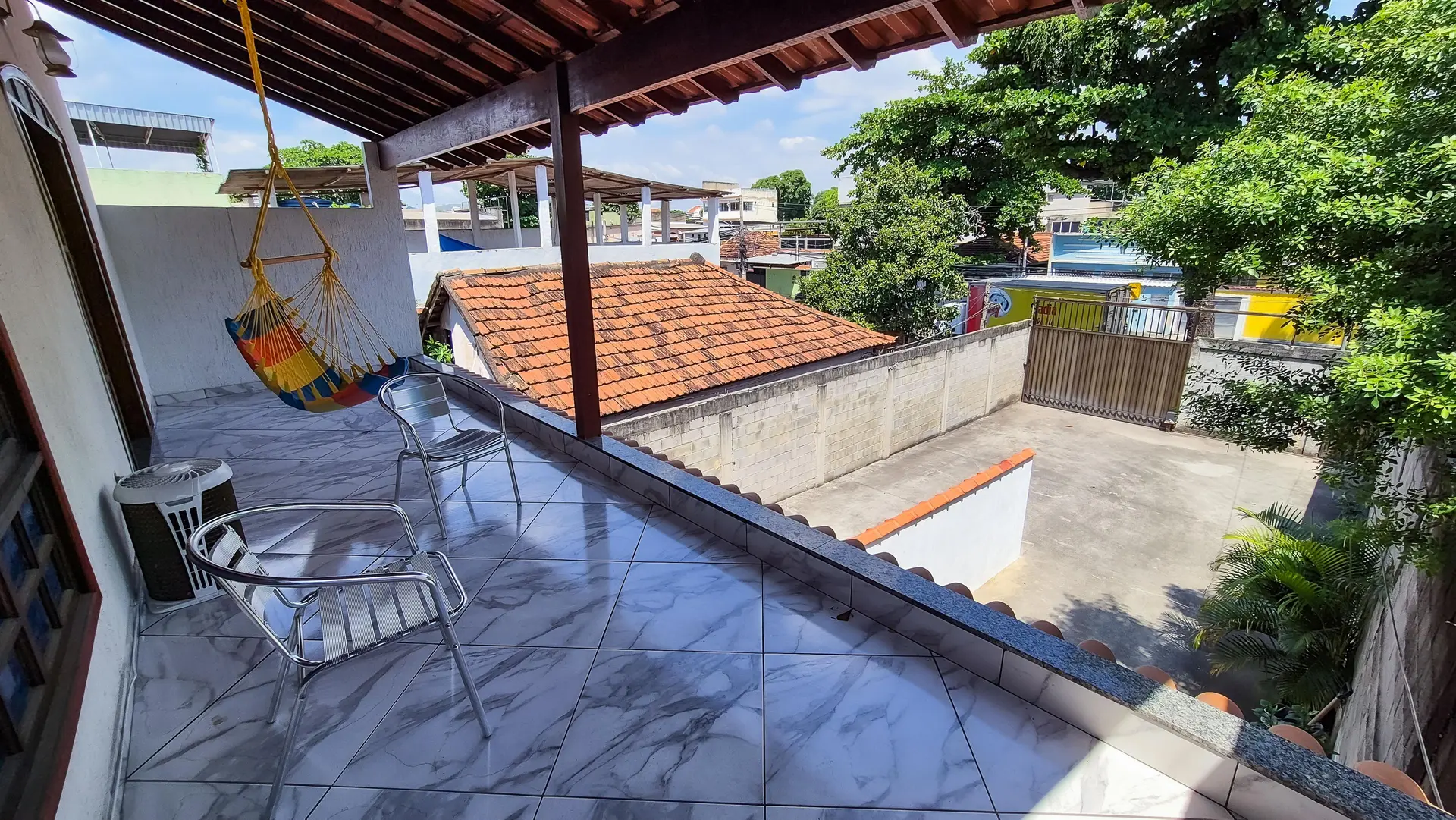 Furnished house with 2 bedrooms and a balcony garden — photo 39