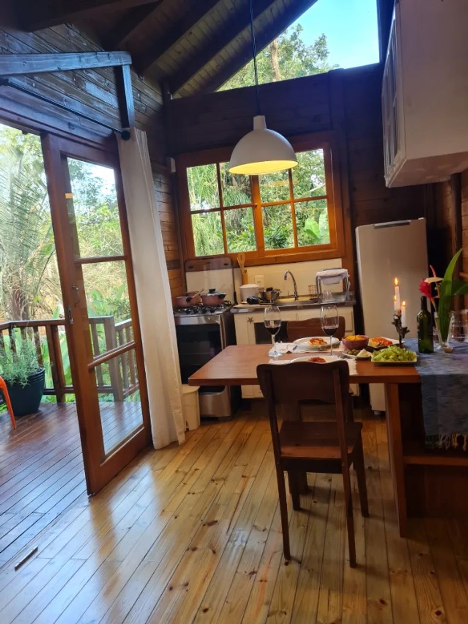 One-bedroom house with a home office — photo 2