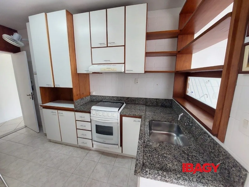 3-bedroom apartment with a separate gas kitchen — photo 10