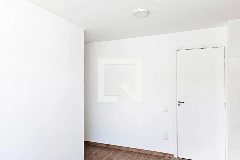 2-bedroom apartment in a building with a gym — photo 33