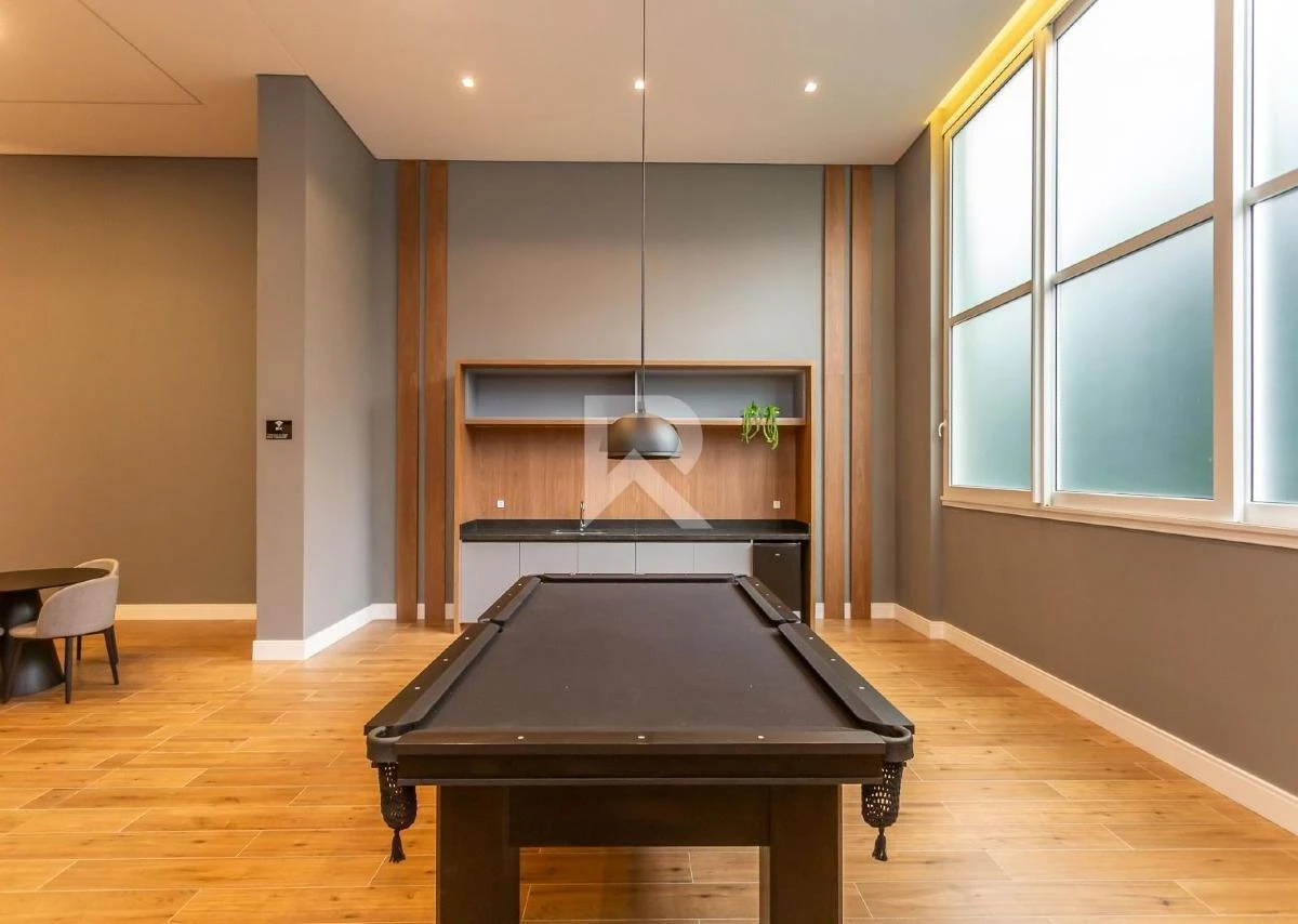 Furnished apartment, 194 m², with floor-to-ceiling windows — photo 36