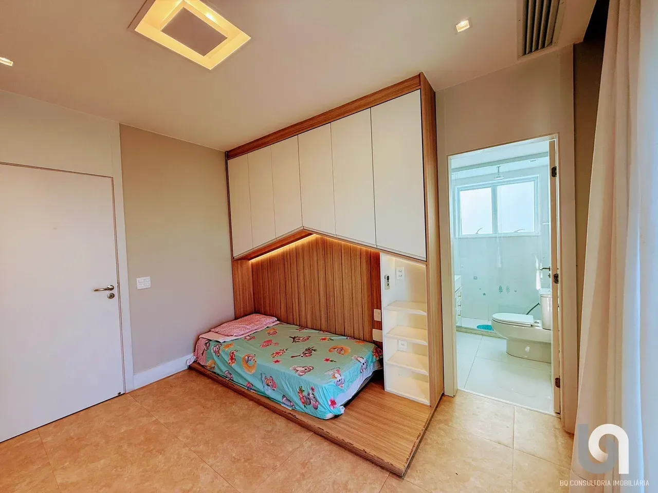 Квартира 266 м² з видом на воду та посудомийною машиною — photo 35