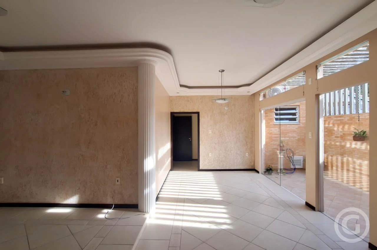 210 m² house with 3 bedrooms and 7 parking spots — photo 19