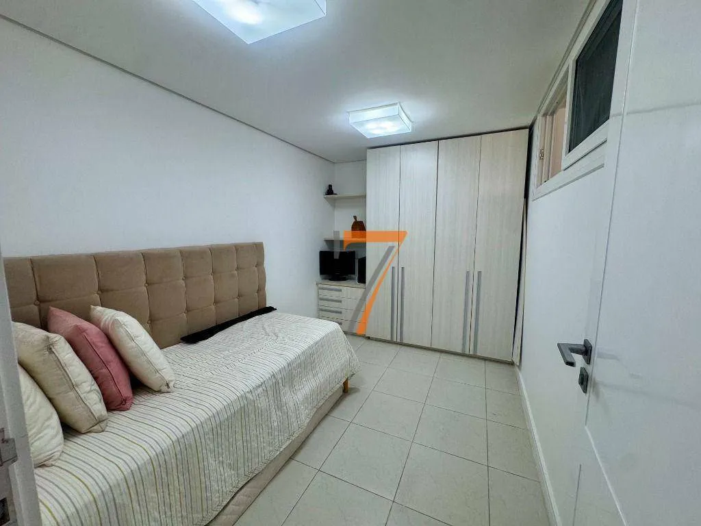 Furnished house with 8 bedrooms and 11 bathrooms — photo 6