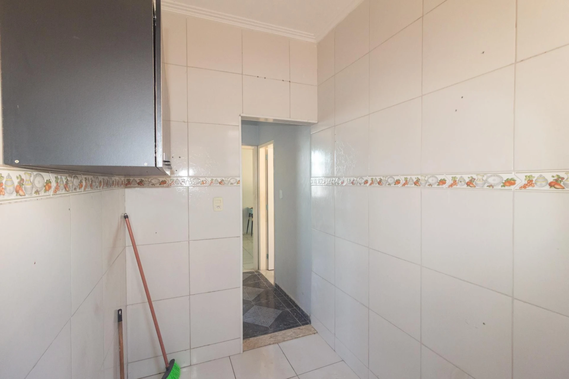 Квартира з 2 спальнями, 1 ванною та 1 місцем паркування — photo 13