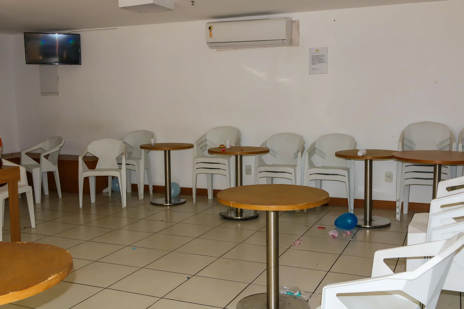 2-bedroom apartment with a park view in Rio de Janeiro — photo 14