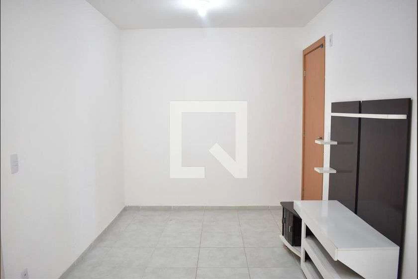 2-bedroom unfurnished apartment with open-plan kitchen — photo 9