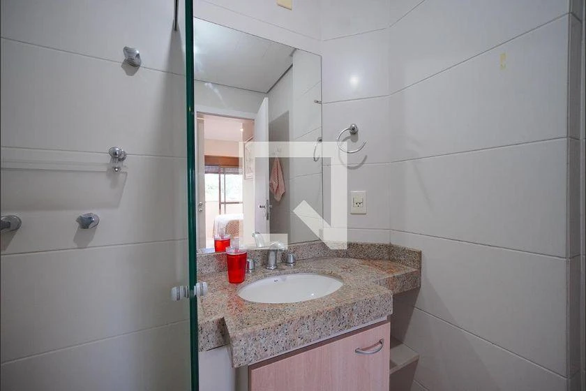 Furnished 80 m² apartment with 2 bedrooms and 2 baths — photo 36